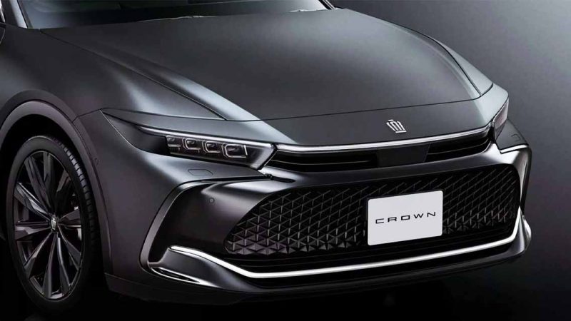 TOYOTA Crown Crossover Limited Matte Metal รุ่นพิเศษ ราคา 1.85 ล้านบาทในญี่ปุ่น 2.5 HYBRID 234 แรงม้า