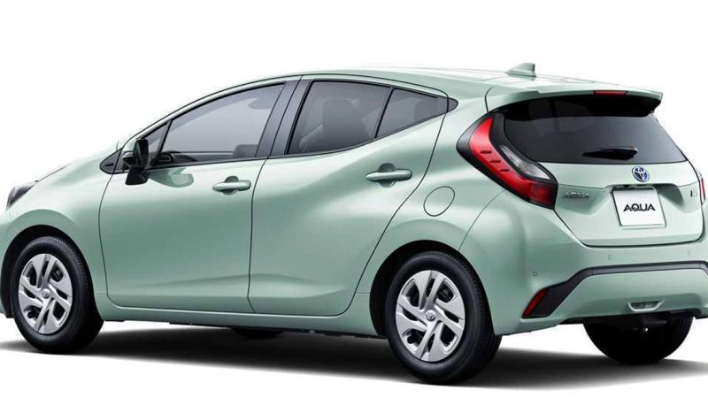 TOYOTA AQUA ราคา 504,000 บาทในญี่ปุ่น 1.5L ไฮบริด 33.6 กม./ลิตร WLTC