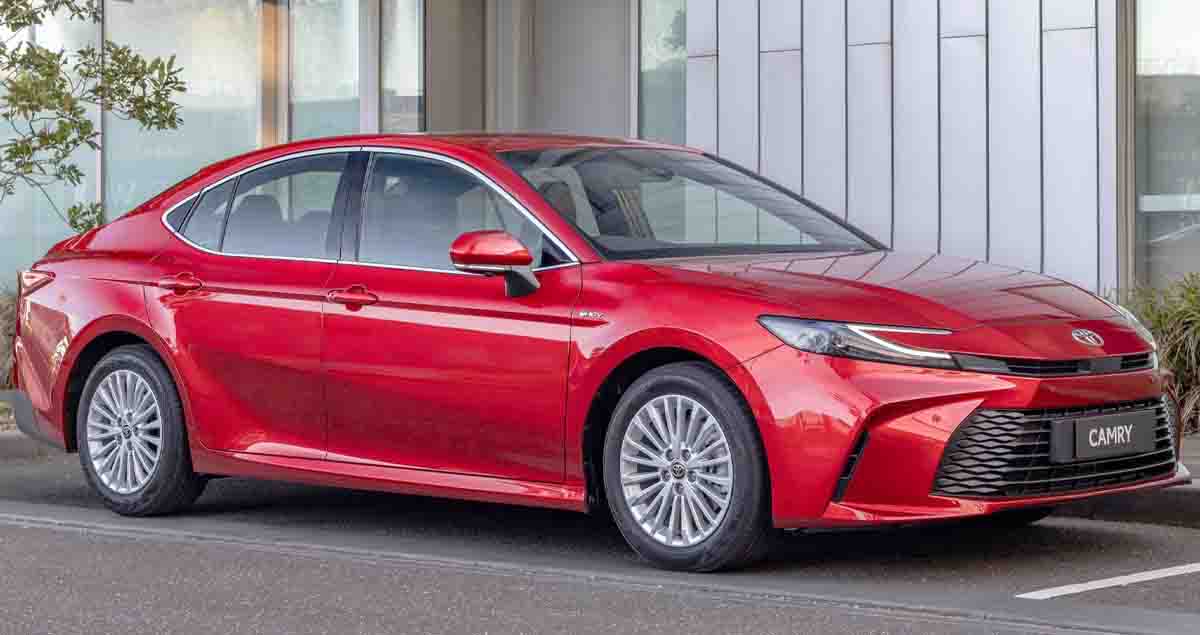 ภาพคันจริงในออสเตรเลีย TOYOTA CAMRY ใหม่ 2.5L ไฮบริด FWD 25 กม./ลิตร ราคา 893,000 บาท